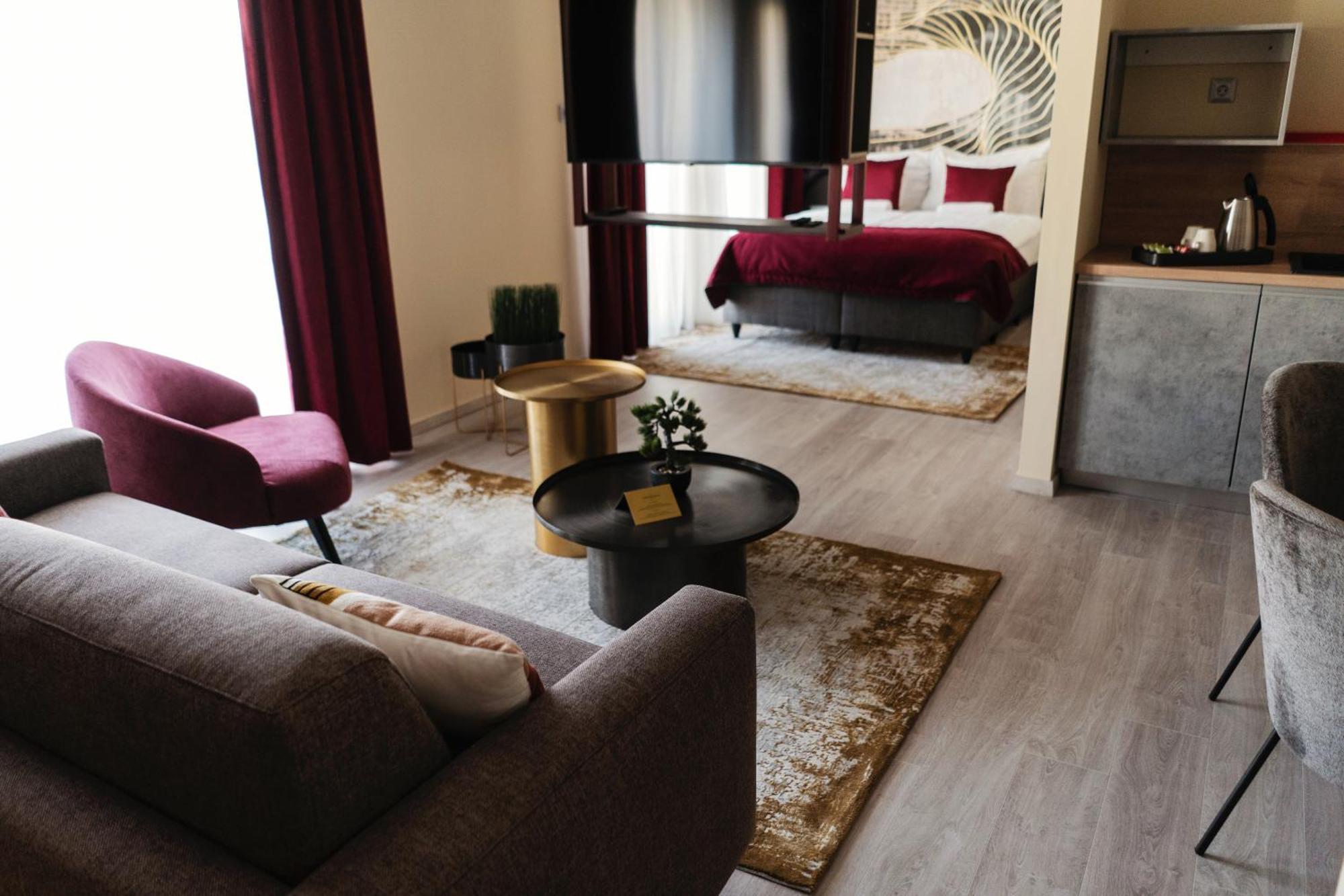 Riva Boutique Hotel Szeged Buitenkant foto